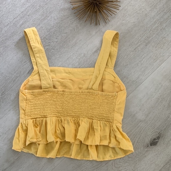 Urban Outfitters‎ Small Yellow Crop Top smocked linen blend straps ruffle size S - Picture 7 of 8